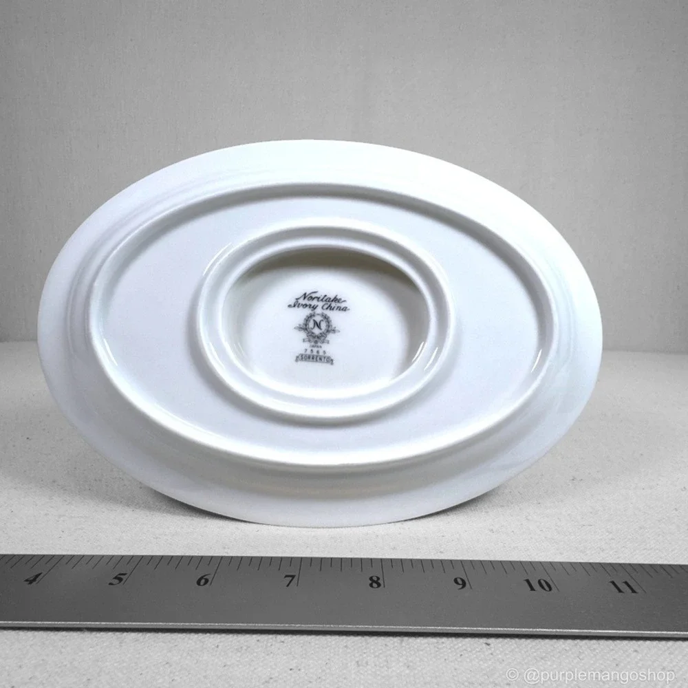 VINTAGE 1970s NORITAKE Sorrento 7565‎ Gravy Boat Attached Underplate